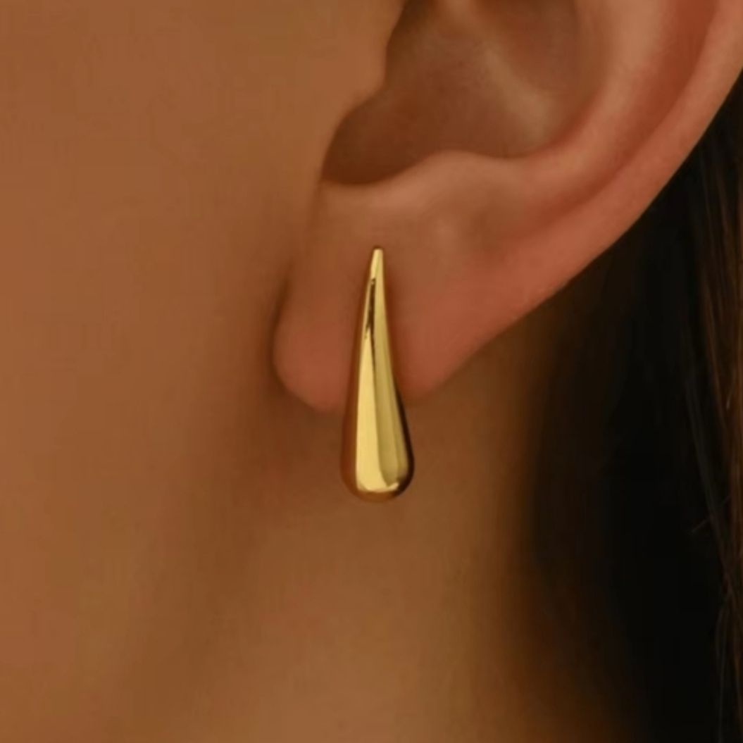 18 Kt Gold Over Titanium Teardrop Earrings